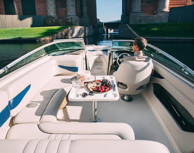  ресторан YES BOAT