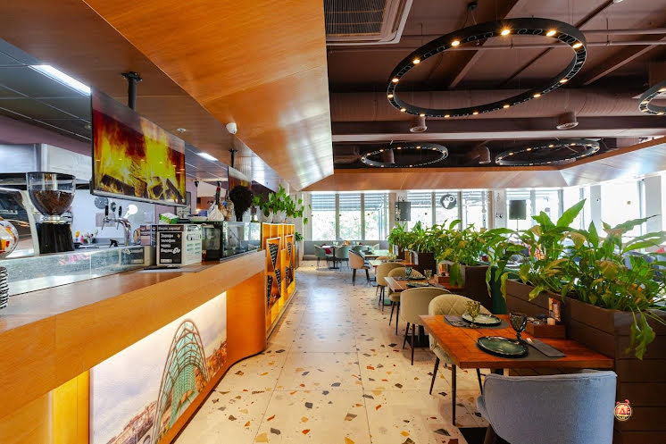 Основной зал  в «Шато Манави на Профсоюзной» фотография №5