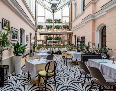  ресторан 12 Grand Cafe