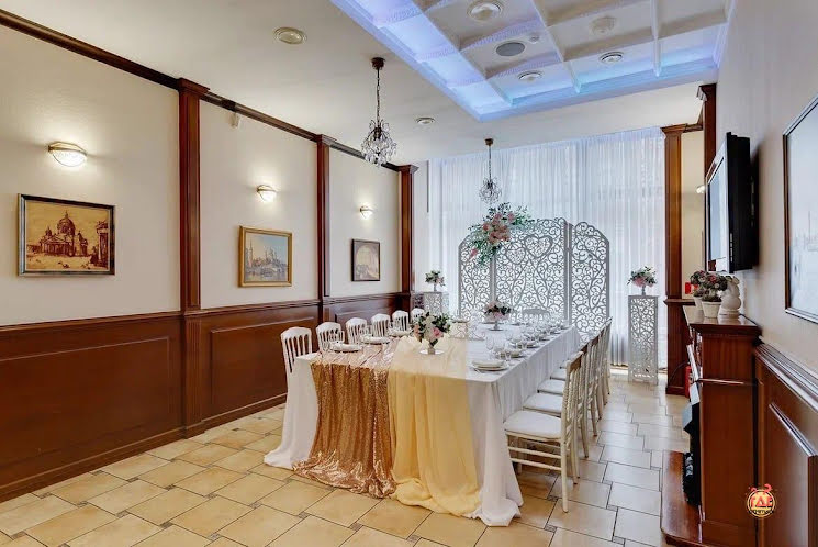 Каминный зал в «Amulet на Восстания» фотография №10