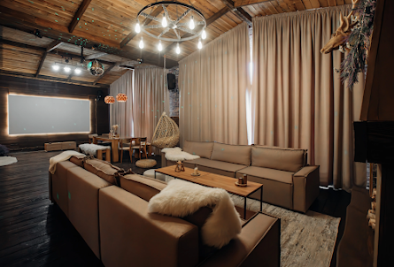 Зал "Шале" в Зал "Рокстар"