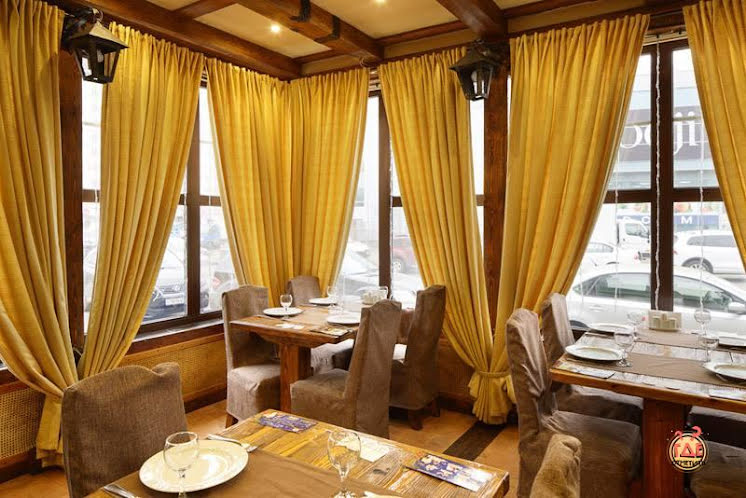 Основной зал  в «Бакинский бульвар на Андропова» фотография №9