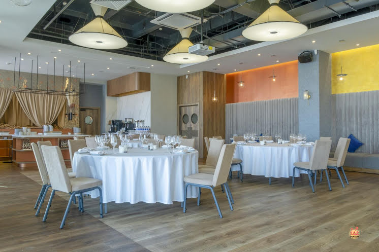 Ресторан Mir  в «Отель Байкал» фотография №2