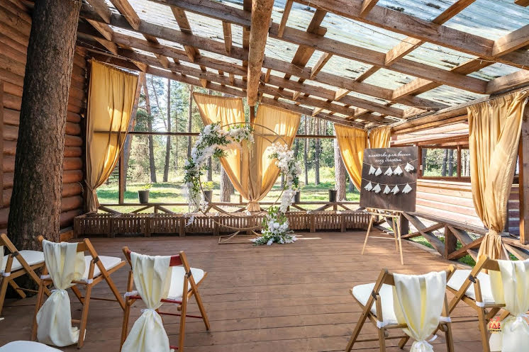 Малый зал с верандой в «Конюшня» фотография №12