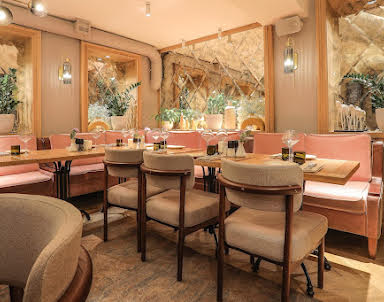  ресторан Beefstroganoff Grill