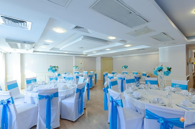 Ресторан  в «Marins Park Hotel Mocква Пражская» фотография №8