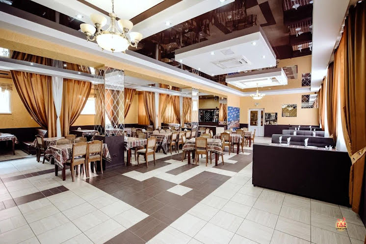 Основной зал в «Шеш Беш» фотография №6