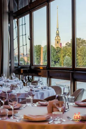 Банкетный зал  в «Ресторан-корабль "Магадан"» фотография №13