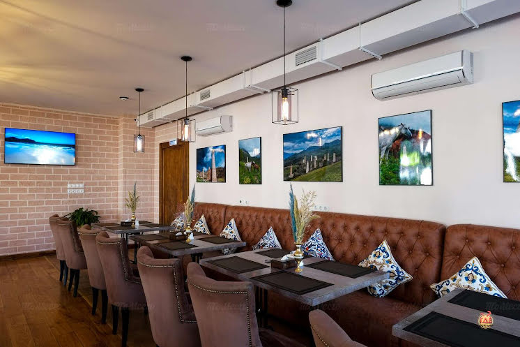 Зал с витражными окнами  в «Сунжа» фотография №15