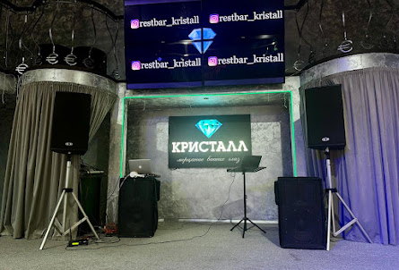 Основной зал  в Малый банкетный зал 