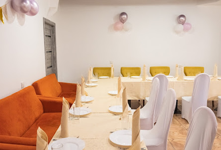 Зал на 35 человек в Зал на 25 человек