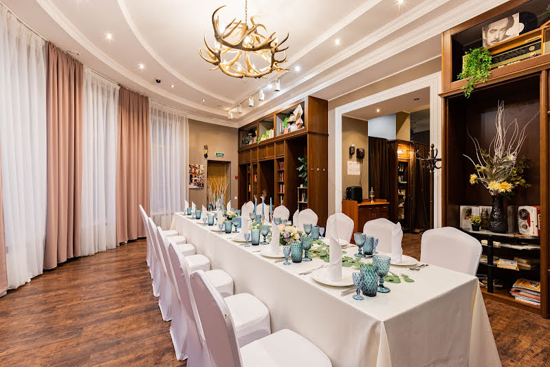 Особняк в парке Сосновка фотография №19