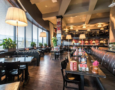  ресторан КОЛБАСОФФ на Маршала Бирюзова