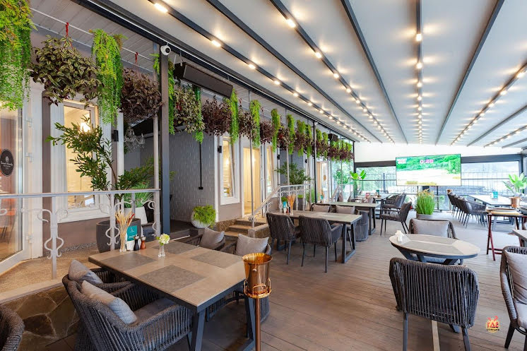 Летняя терраса в «Гранд Фэмили» фотография №11