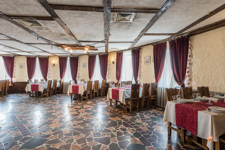 Средний зал в «Ариана на Привольной» фотография №4