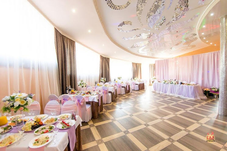 Зал на 120 человек в «Замок» фотография №2