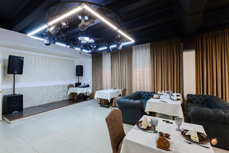 Основной зал  в «Огни Севера» фотография №2