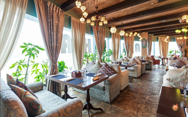 Большой зал  в «Чайхана Инжир на Перерва» фотография №2