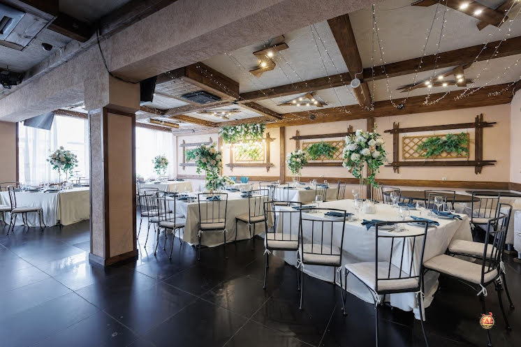 Основной зал в «Горница» фотография №2