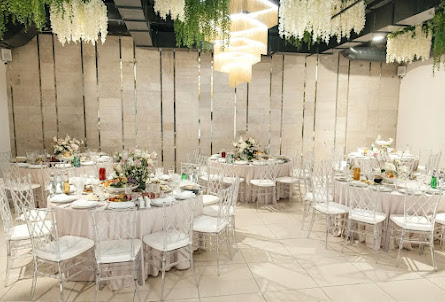 Средний зал в Малый зал