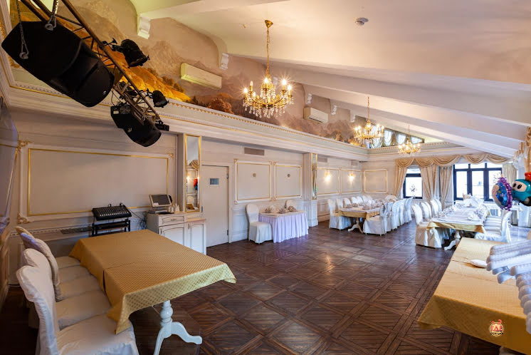 Банкетный зал на третьем этаже в «Сандал» фотография №10