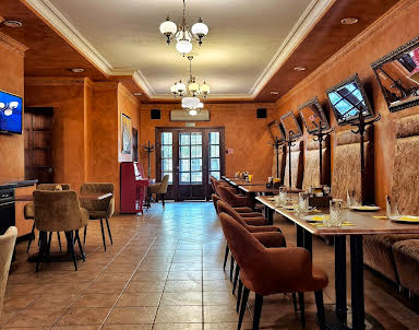  ресторан «Хац Хаус» на Рабочей