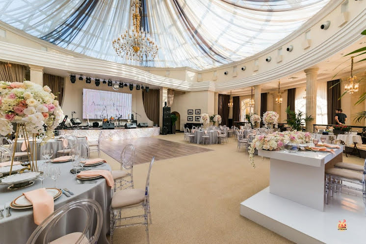 Зал ресторана в «Фьюжн» фотография №3