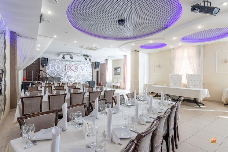 Основной зал  в «Love» фотография №12