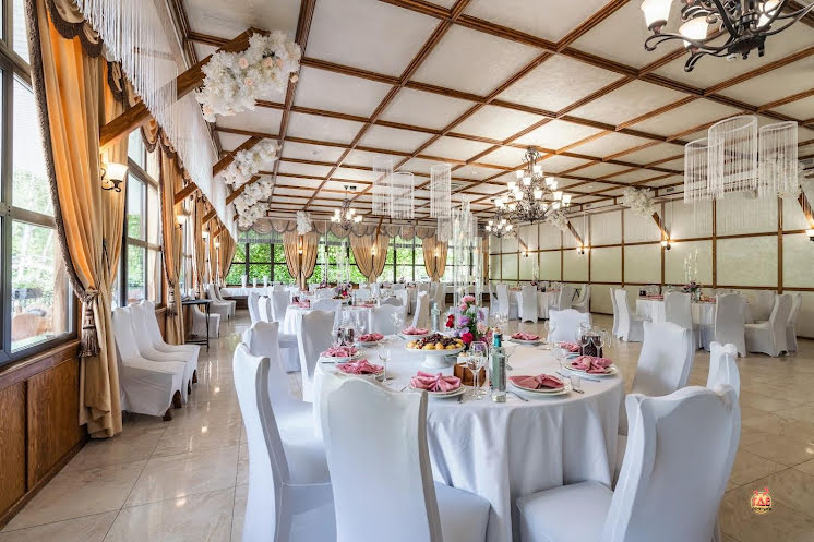 Банкетный зал в «Южный дворик» фотография №17