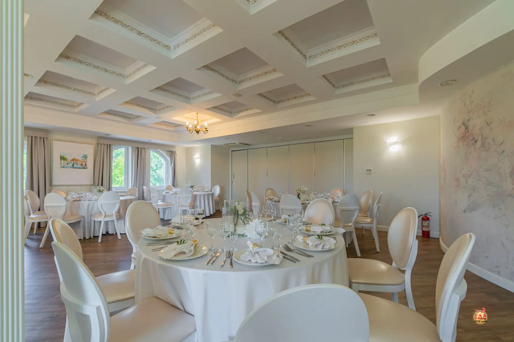 Ресторан «Коркули» в «Гранд Петергоф СПА Отель» фотография №7