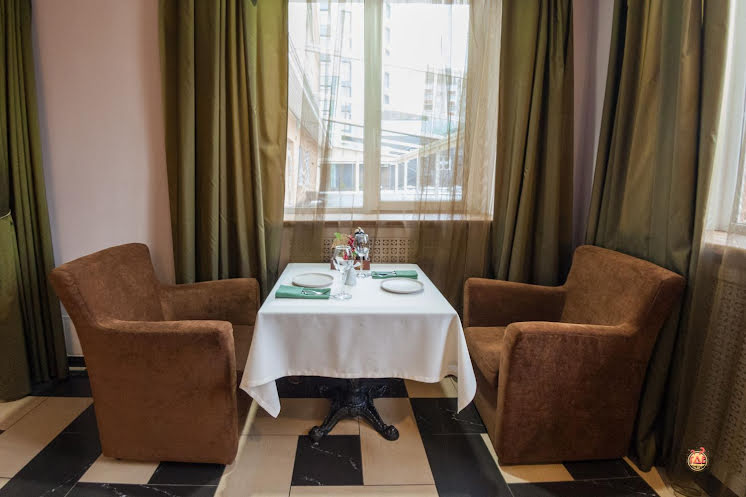 Ресторан Plaza в «Бенефит Плаза» фотография №9