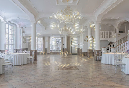 Верхний зал в Зал "Лофт"