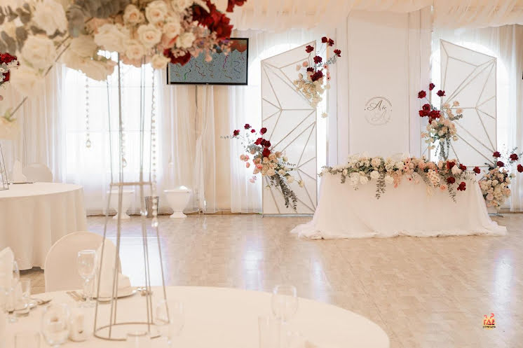 Большой банкетный шатер в «Белая лошадь» фотография №6