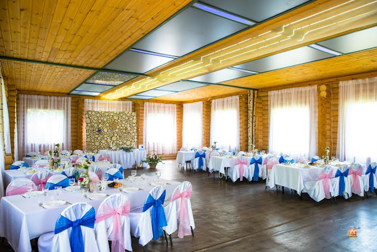 Зал на 100 человек в «Зайкина избушка» фотография №5