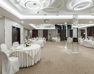  ресторан Рамада