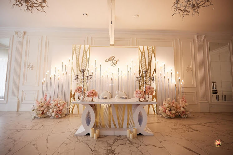 Зал «Лев Толстой» в «Еда и Миръ» фотография №7