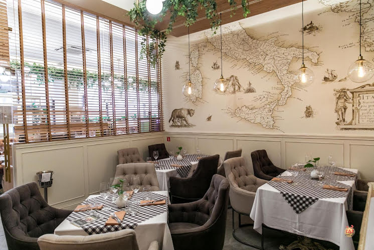 Средний зал в «Итальянец» фотография №1