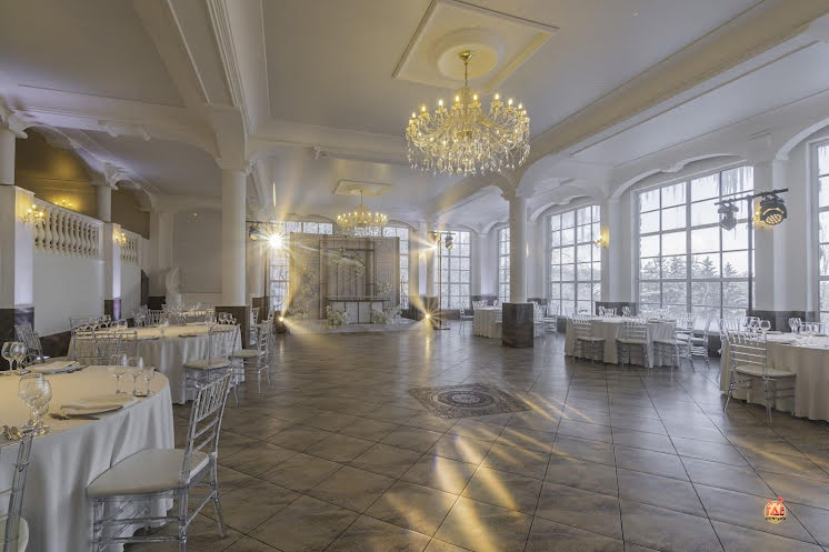 Верхний зал в «Мир у Озера» фотография №4