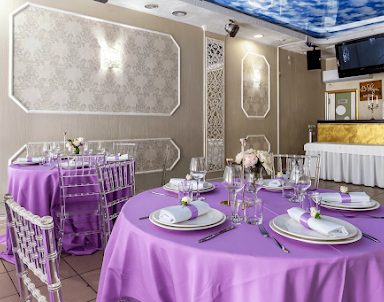  ресторан В двух шагах на Королева