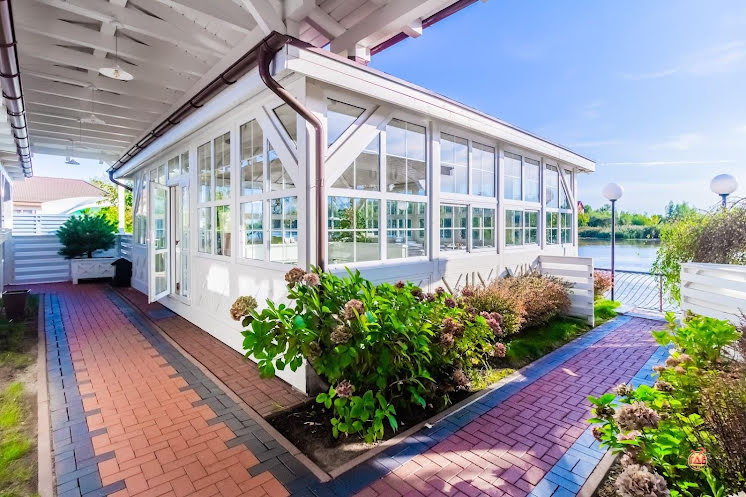 Стеклянная беседка в «Риверсайд» фотография №19