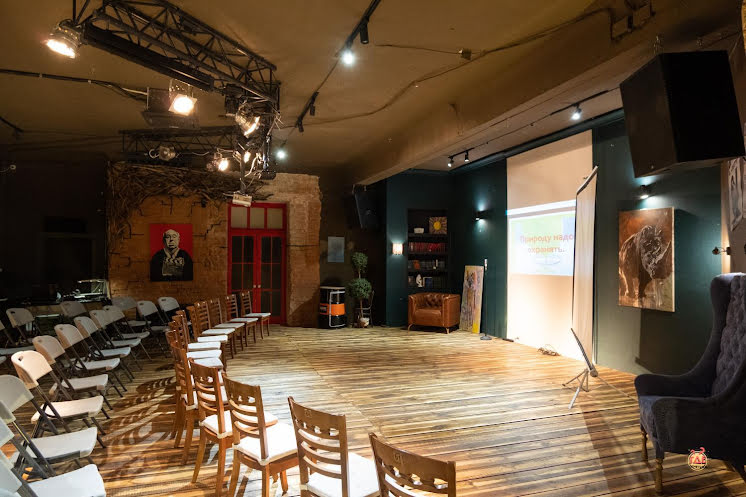 Большой зал в «Арт-Пространство «Артист»» фотография №19