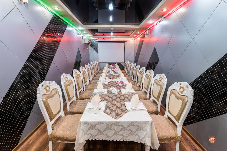 Зал на 20 человек в «Циндао» фотография №1