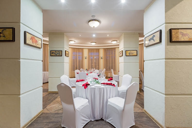 Зал "Каминный" в «Особняк в парке Сосновка» фотография №10