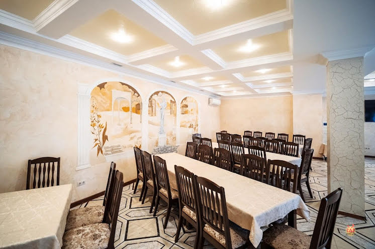 Основной зал в «Mari Inn» фотография №6