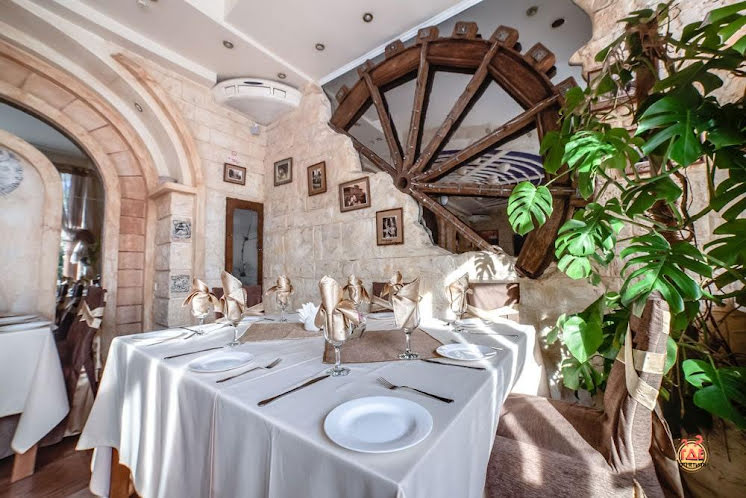 Зал «Колесо времени» в «Тирокафтери» фотография №1