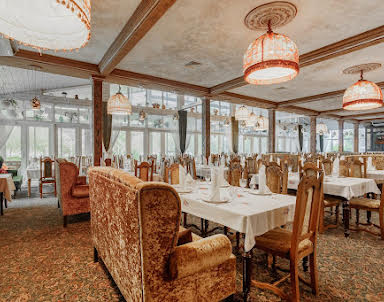  ресторан Казачий Курень на Левобережной