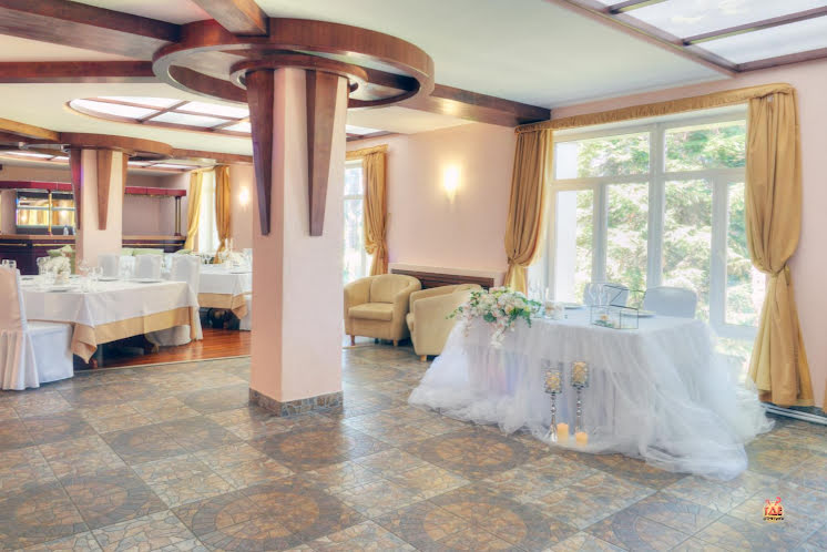 Банкетный зал «Река» в «Притомье» фотография №1