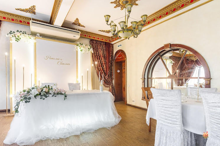 Большой банкетный зал в «Старая усадьба» фотография №7