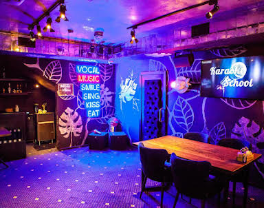  ресторан ИКRA. Restoclub & karaoke