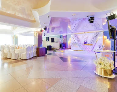  ресторан Амакс